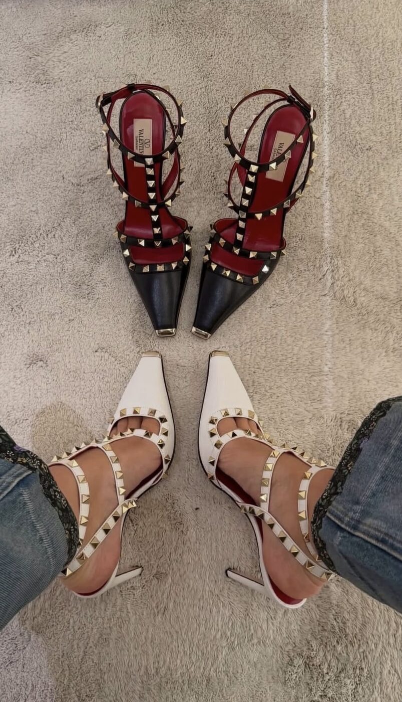 Valentino Rockstud Pump 100 — Ivory and burgundy calfskin
